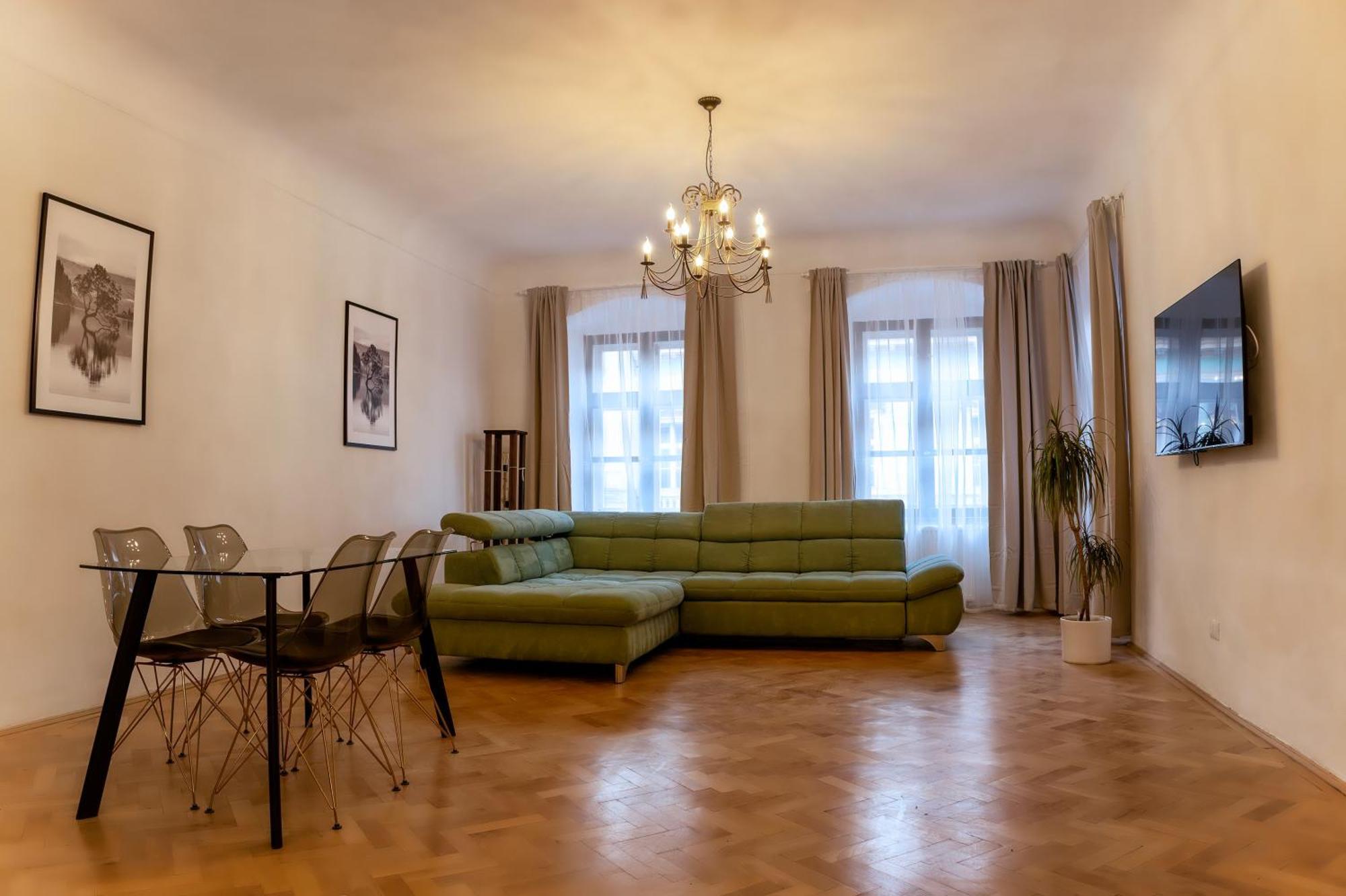 Hirscher Apartments Braşov Eksteriør billede