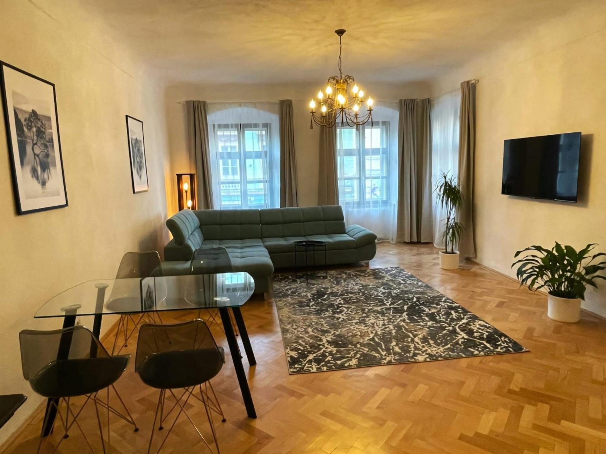 Hirscher Apartments Braşov Eksteriør billede