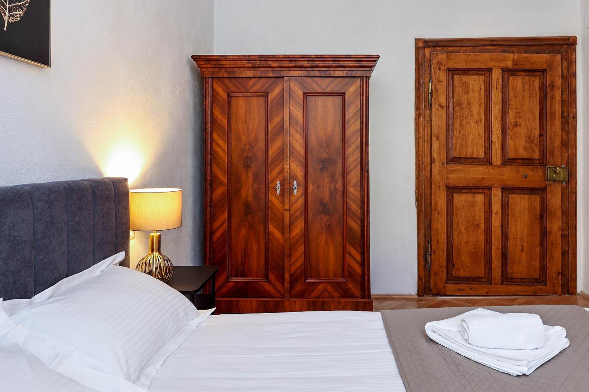 Hirscher Apartments Braşov Eksteriør billede